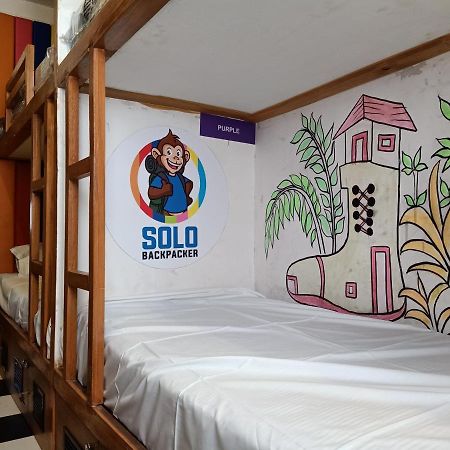 Хостел Solo Backpacker Мумбаи Экстерьер фото